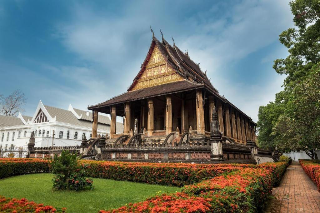 San Jiang Grand Hotel Vientiane Extérieur photo