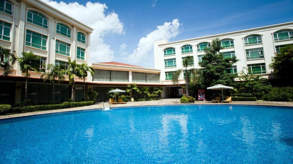 San Jiang Grand Hotel Vientiane Extérieur photo
