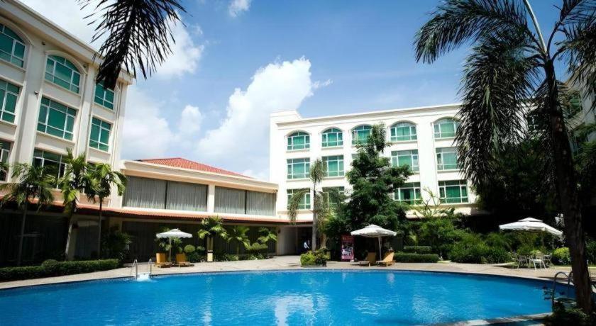 San Jiang Grand Hotel Vientiane Extérieur photo