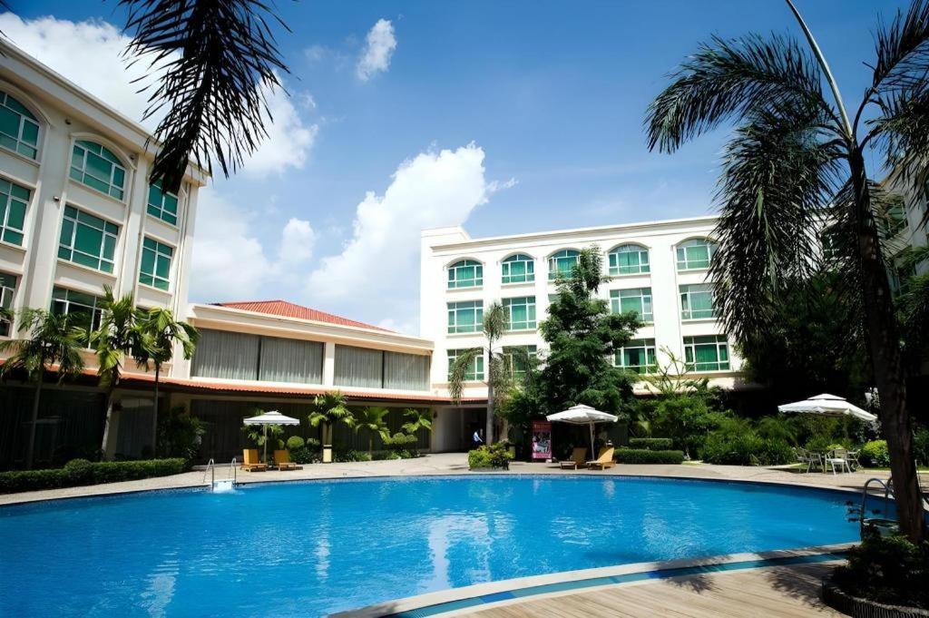 San Jiang Grand Hotel Vientiane Extérieur photo
