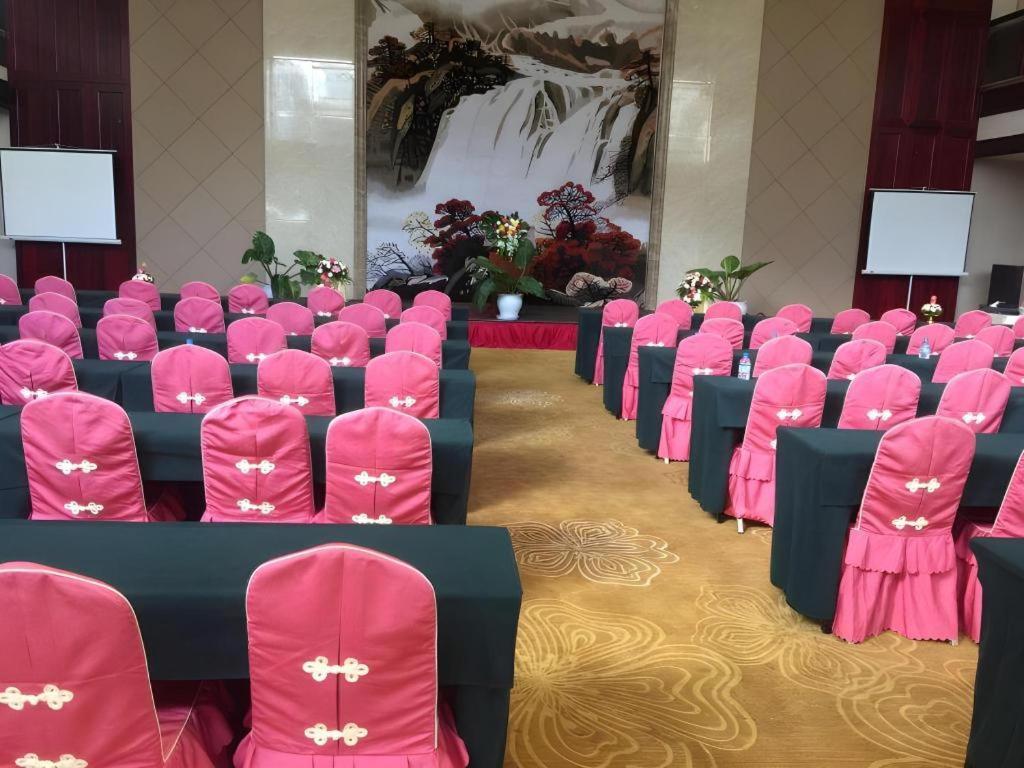 San Jiang Grand Hotel Vientiane Extérieur photo